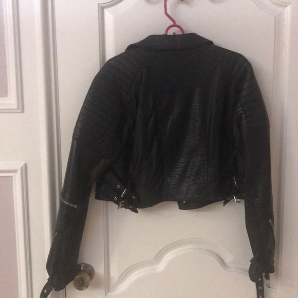 Jacket - Picture 4 of 7